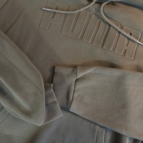 PUMA Men's Green hoodie - Picture 2 of 3